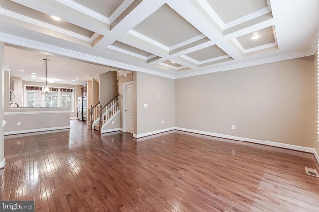 2654 S KENMORE CT, Arlington, VA 22206