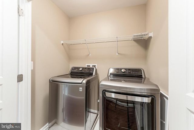 2654 S KENMORE CT, Arlington, VA 22206