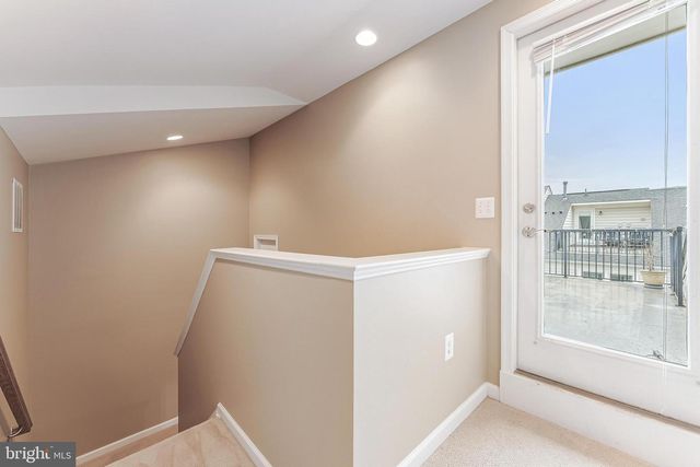 2654 S KENMORE CT, Arlington, VA 22206