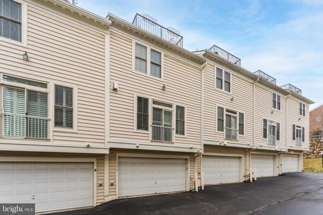 2654 S KENMORE CT, Arlington, VA 22206