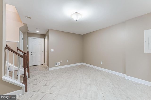 2654 S KENMORE CT, Arlington, VA 22206