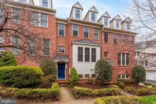 2654 S KENMORE CT, Arlington, VA 22206