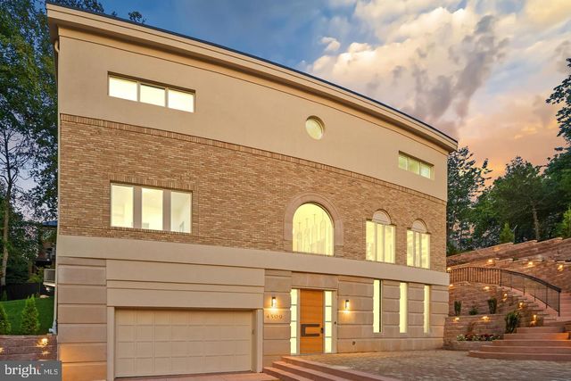 4509 FOXHALL CRES NW, Washington, DC 20007
