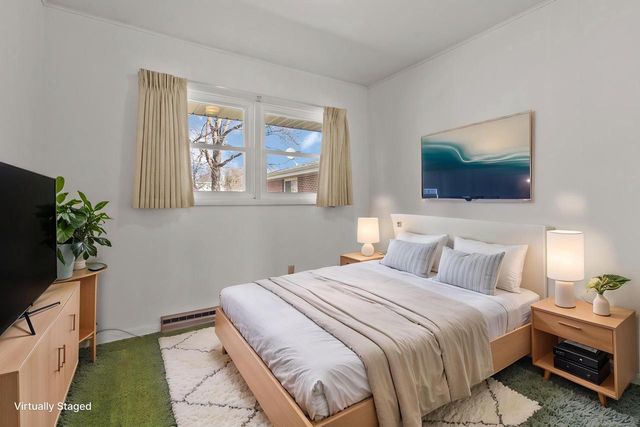 236 W Rockwell STREET, Elkhorn, WI 53121