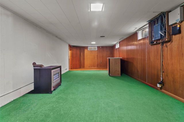 236 W Rockwell STREET, Elkhorn, WI 53121