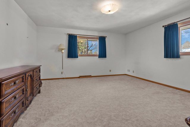 236 W Rockwell STREET, Elkhorn, WI 53121