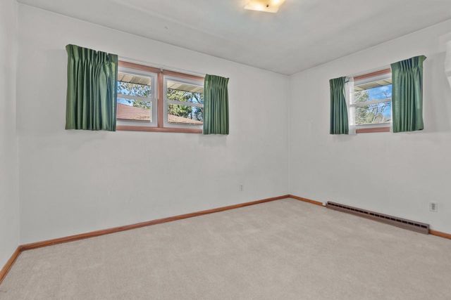 236 W Rockwell STREET, Elkhorn, WI 53121