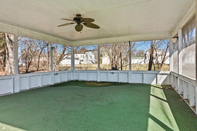 236 W Rockwell STREET, Elkhorn, WI 53121