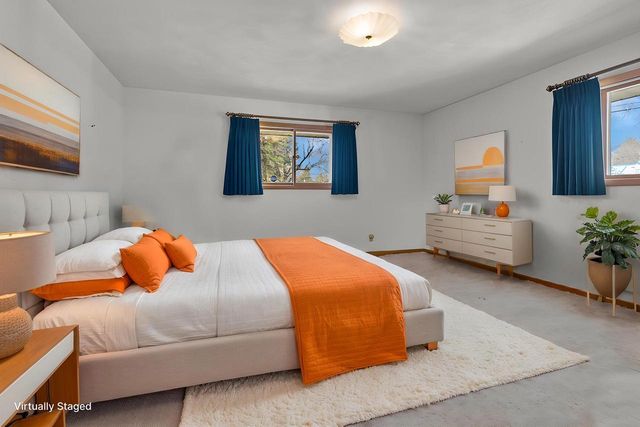 236 W Rockwell STREET, Elkhorn, WI 53121