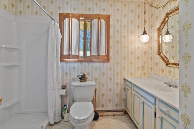 236 W Rockwell STREET, Elkhorn, WI 53121