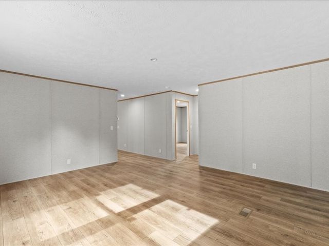 424 Hiwassee Rd, Lebanon, TN 37087