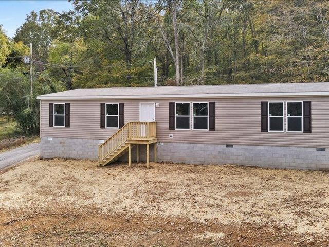 424 Hiwassee Rd, Lebanon, TN 37087