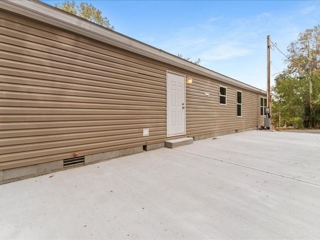 424 Hiwassee Rd, Lebanon, TN 37087