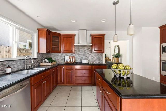 220 Camino El Rincon, Camarillo, CA 93012