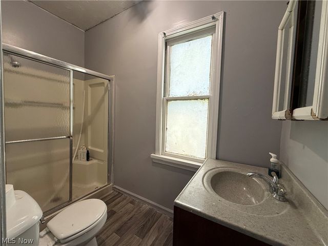 6721 Hough Avenue, Cleveland, OH 44103