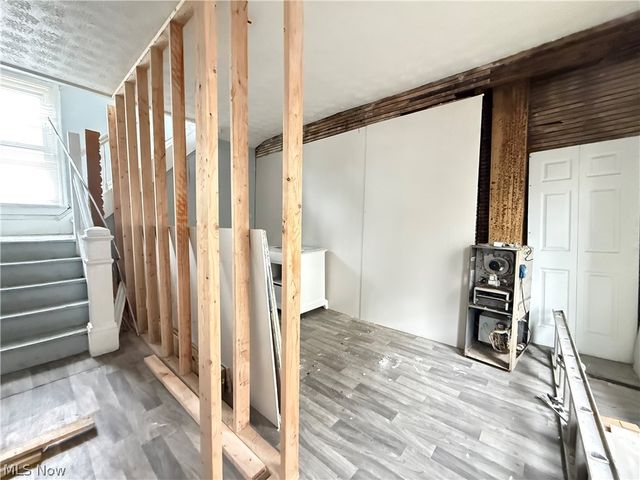 6721 Hough Avenue, Cleveland, OH 44103