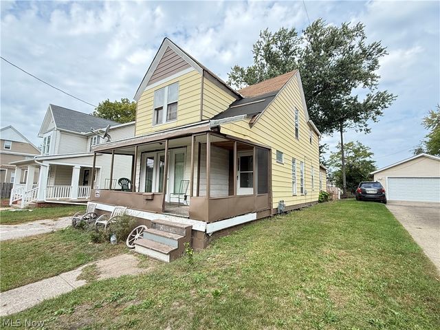 6721 Hough Avenue, Cleveland, OH 44103