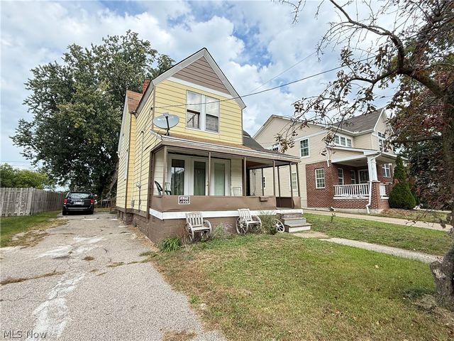 6721 Hough Avenue, Cleveland, OH 44103