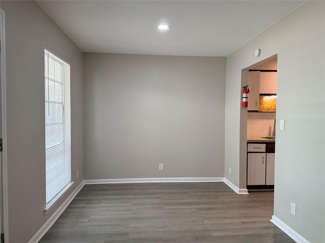 2101 6th Avenue N 6, Texas City, TX 77590