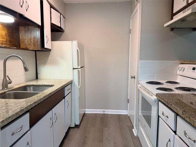 2101 6th Avenue N 6, Texas City, TX 77590