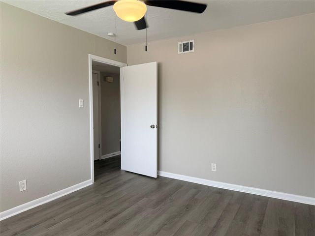 2101 6th Avenue N 6, Texas City, TX 77590