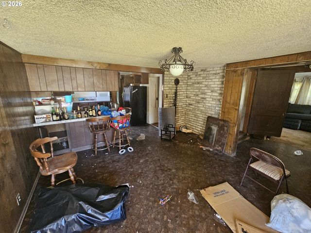 1921 N MIST Dr, Vernonia, OR 97064