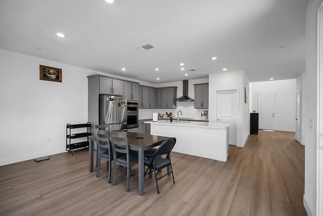 3277 Starburst St, Manteca, CA 95337