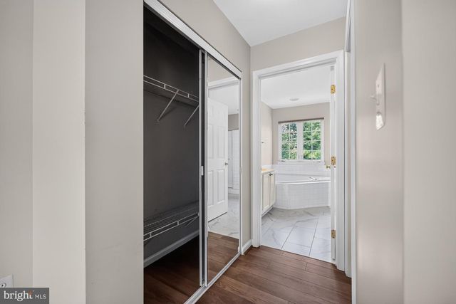 17694 AVENEL LN, Dumfries, VA 22026