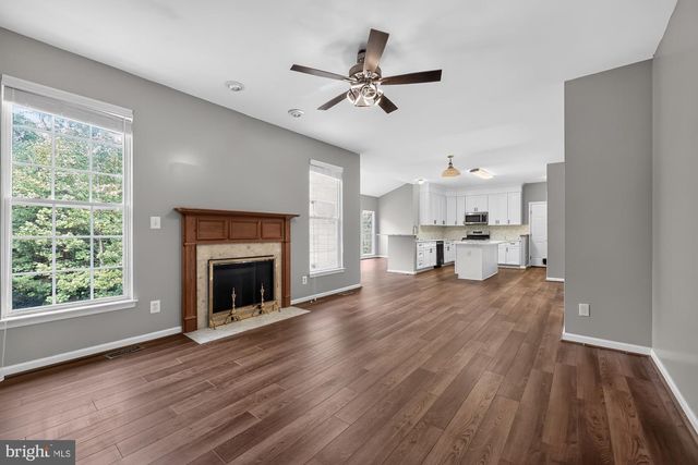 17694 AVENEL LN, Dumfries, VA 22026