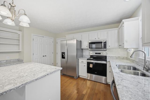 102 Iron Liege Drive, Danville, KY 40422