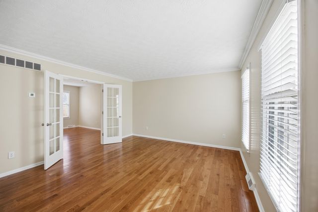 102 Iron Liege Drive, Danville, KY 40422