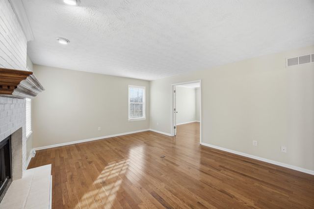 102 Iron Liege Drive, Danville, KY 40422