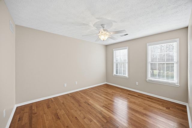 102 Iron Liege Drive, Danville, KY 40422