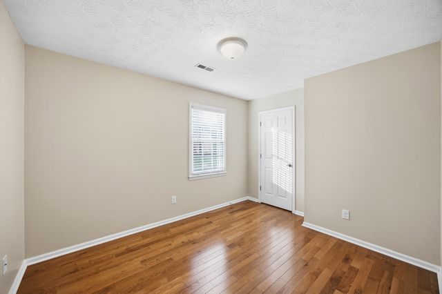 102 Iron Liege Drive, Danville, KY 40422