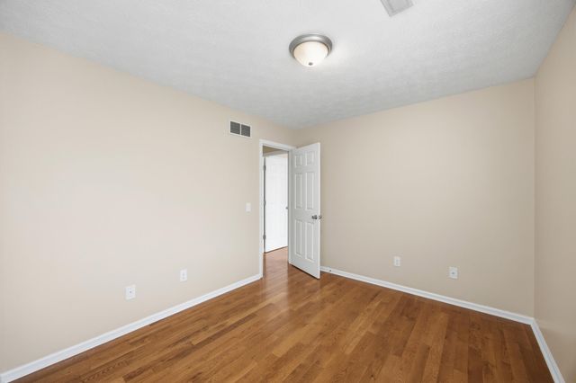 102 Iron Liege Drive, Danville, KY 40422