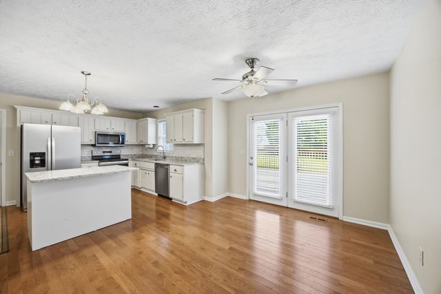 102 Iron Liege Drive, Danville, KY 40422