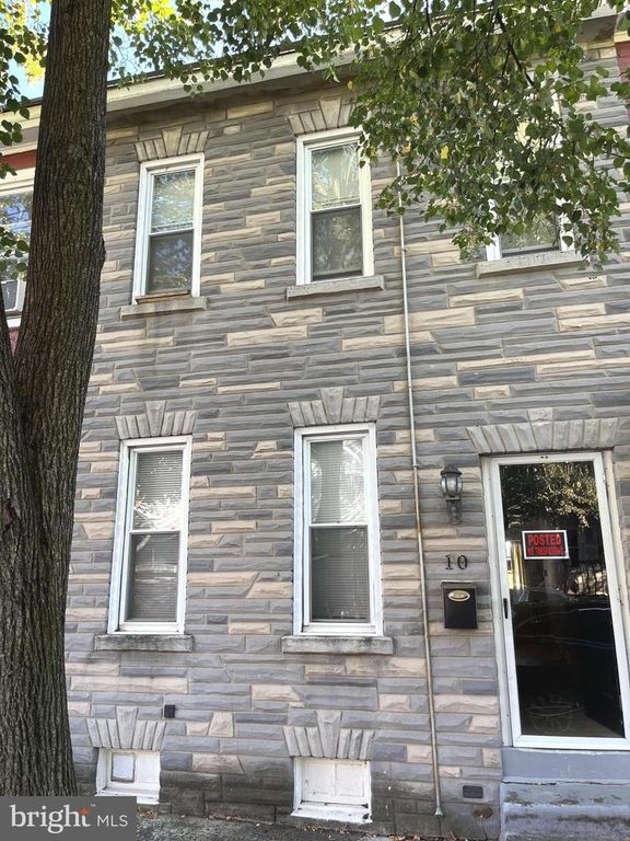 10 W 4TH ST, Pottstown, PA 19464