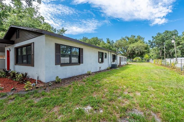 4250 LAKE AVENUE, Kissimmee, FL 34746