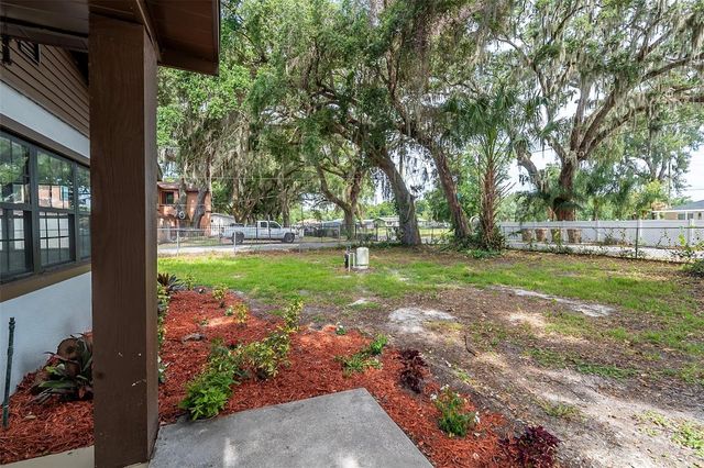 4250 LAKE AVENUE, Kissimmee, FL 34746
