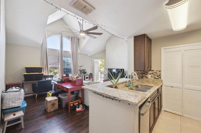 6160 WESTGATE DRIVE 304, Orlando, FL 32835