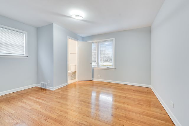 8845 Mango Avenue, Morton Grove, IL 60053