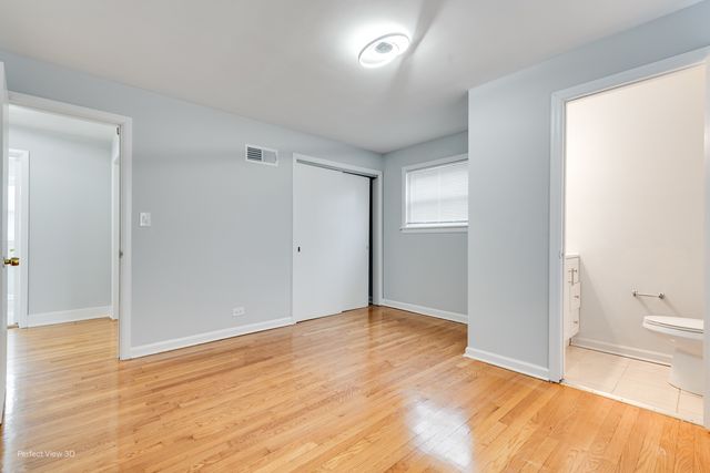 8845 Mango Avenue, Morton Grove, IL 60053