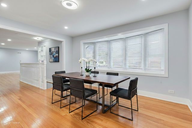 8845 Mango Avenue, Morton Grove, IL 60053