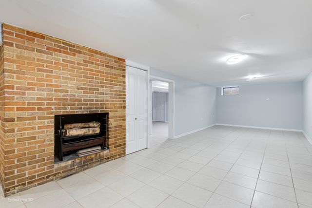 8845 Mango Avenue, Morton Grove, IL 60053