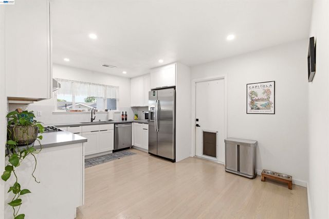 2746 Kelly St, Livermore, CA 94551