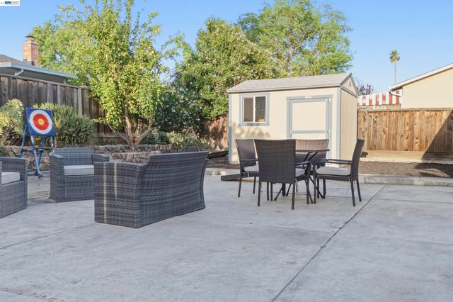 2746 Kelly St, Livermore, CA 94551