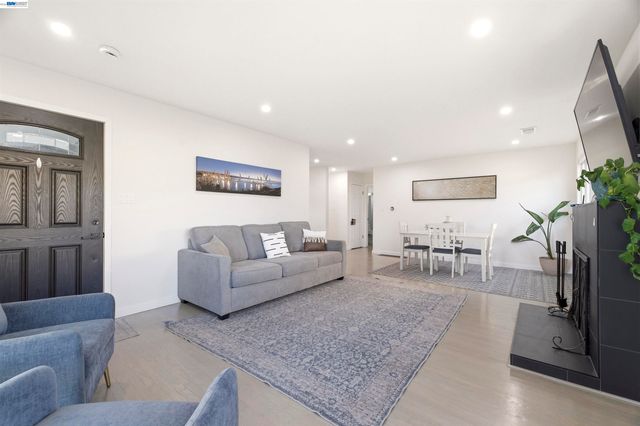 2746 Kelly St, Livermore, CA 94551