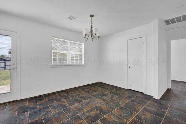 2406 N WILSON Street, Amarillo, TX 79107