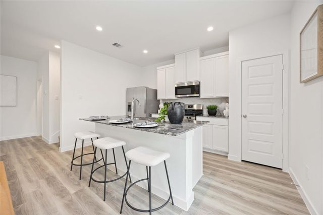 10204 Penryn Forest Trail, Houston, TX 77051