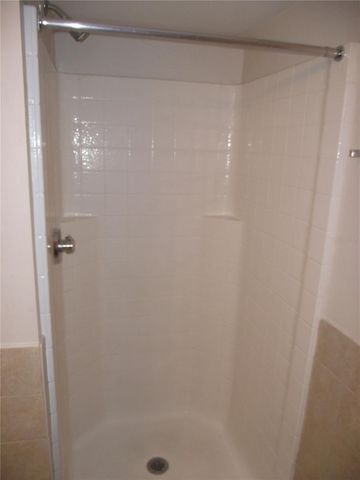 1220 SW 1ST AVENUE 211, Gainesville, FL 32601